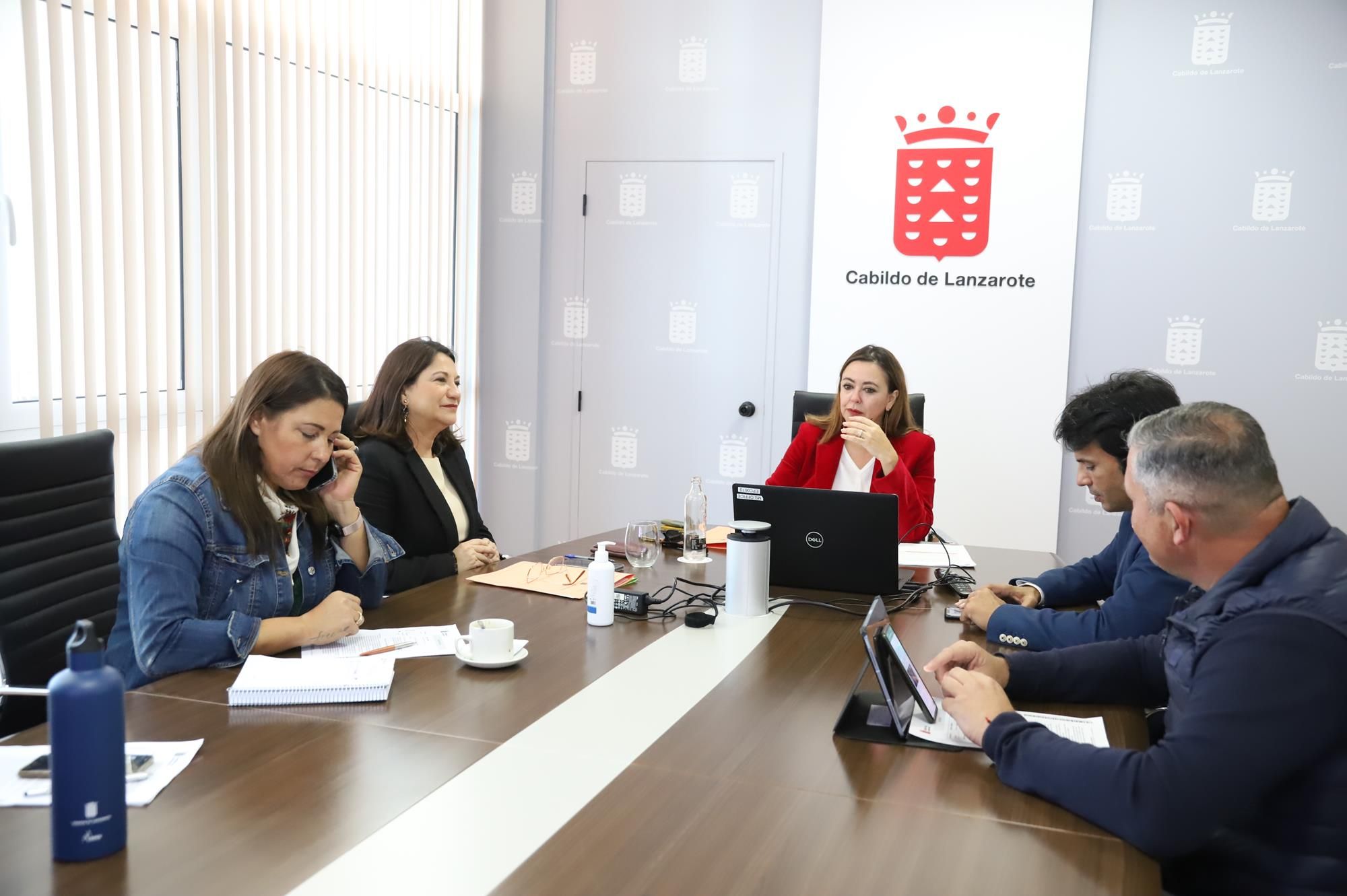 Reunión en el Cabildo de Lanzarote