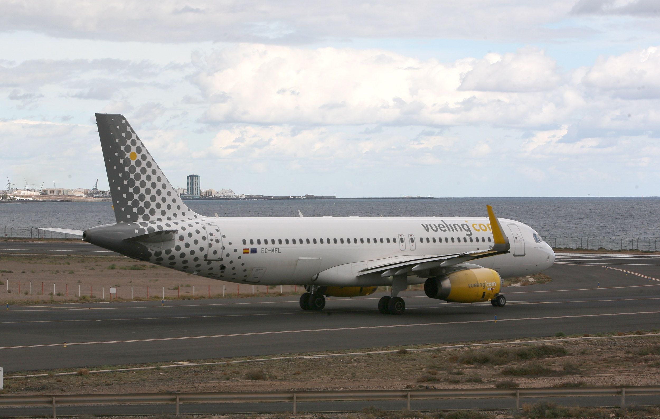 Vueling refuerza su operativo en Lanzarote para Semana Santa