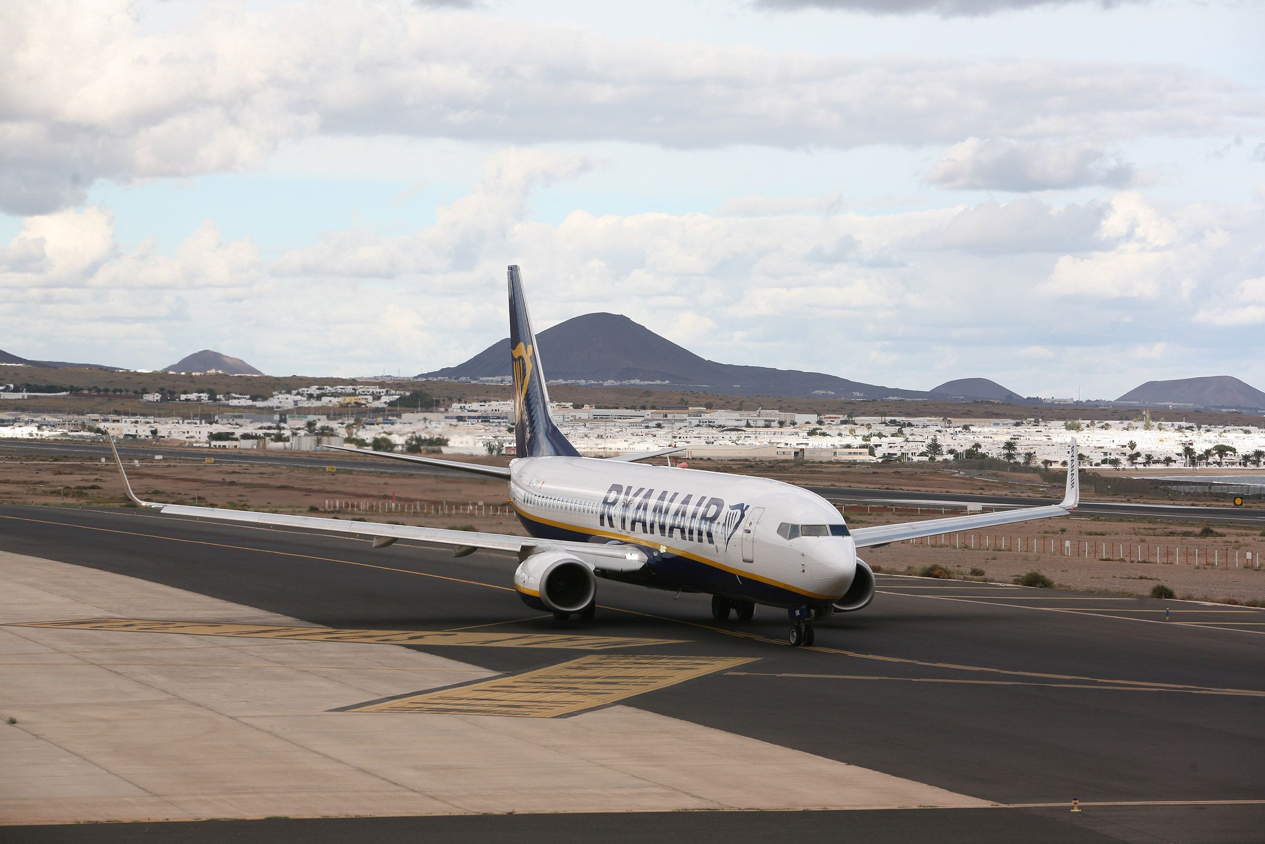 Avión de la aerolínea Ryanair en Lanzarote
