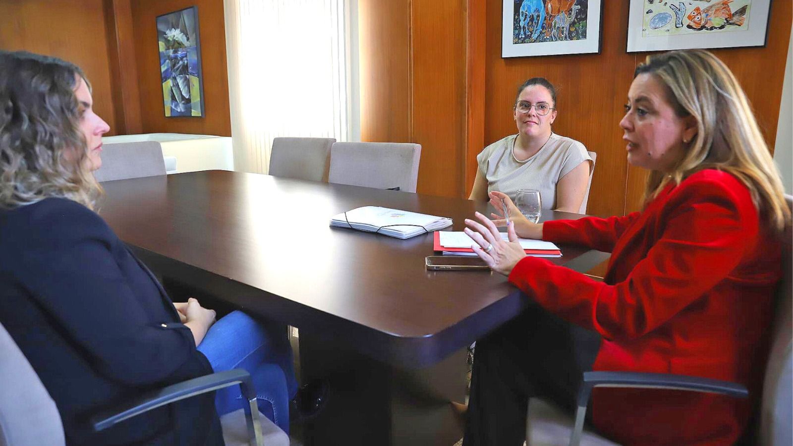 Reunión entre SentirTEA y el Cabildo de Lanzarote