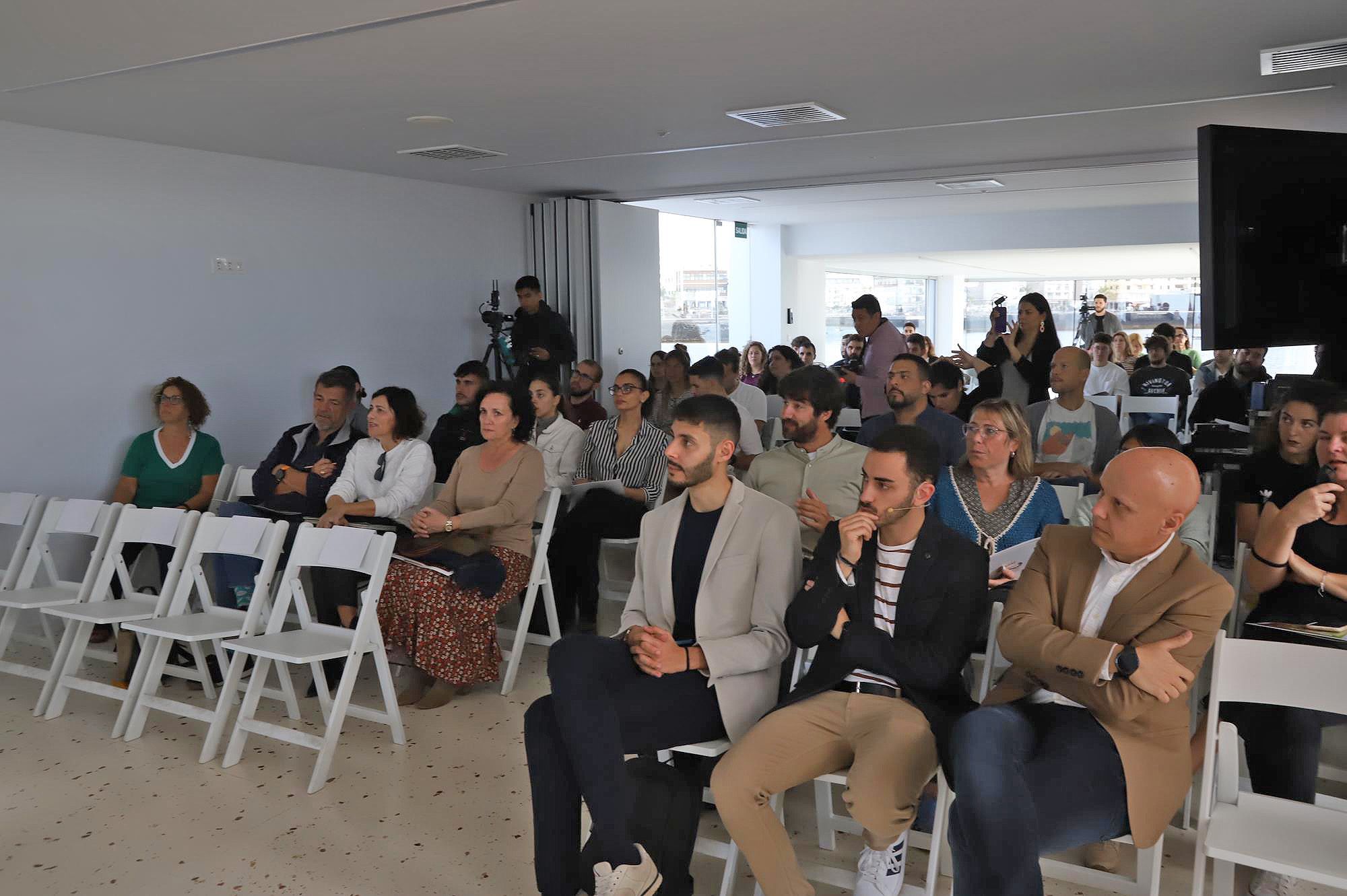 Asistentes a las jornadas de emprendimiento y sostenibilidad ambiental organizadas por el Cabildo de Lanzarote Asistentes a las jornadas de emprendimiento y sostenibilidad ambiental organizadas por el Cabildo de Lanzarote