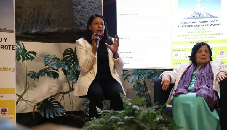 La consejera de Educación, Myriam Barros en el primer Congreso sobre Educación, Patrimonio y Sostenibilidad (LOMLOE) La consejera de Educación, Myriam Barros en el primer Congreso sobre Educación, Patrimonio y Sostenibilidad (LOMLOE)