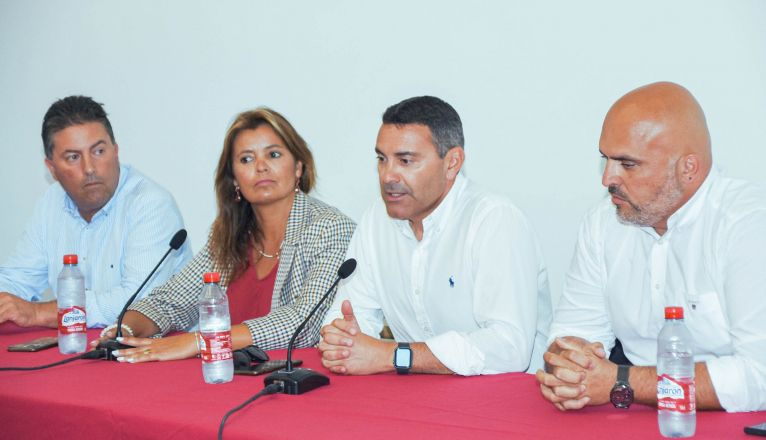 PRESENTACIOìN POLIDEPORTIVO COSTA TEGUISE 2 PRESENTACIOìN POLIDEPORTIVO COSTA TEGUISE 2