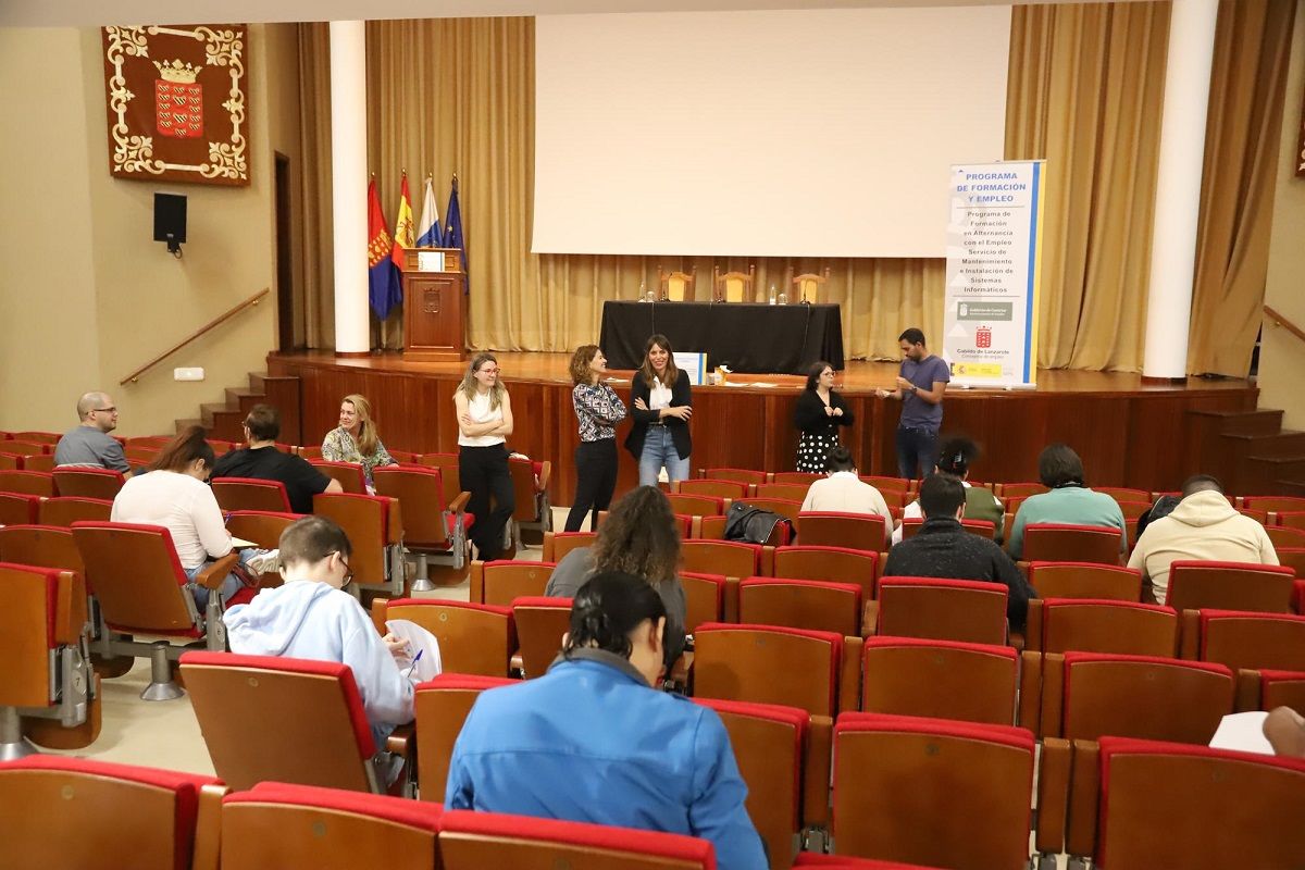 Las 20 personas desempleadas contratadas a través del Plan de Formación en Alternancia con el Empleo 