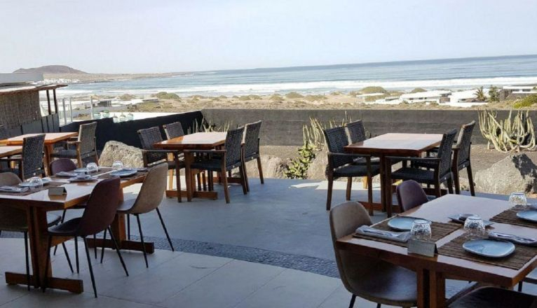 Terrace of the Dunas de Famara restaurant Terrace of the Dunas de Famara restaurant