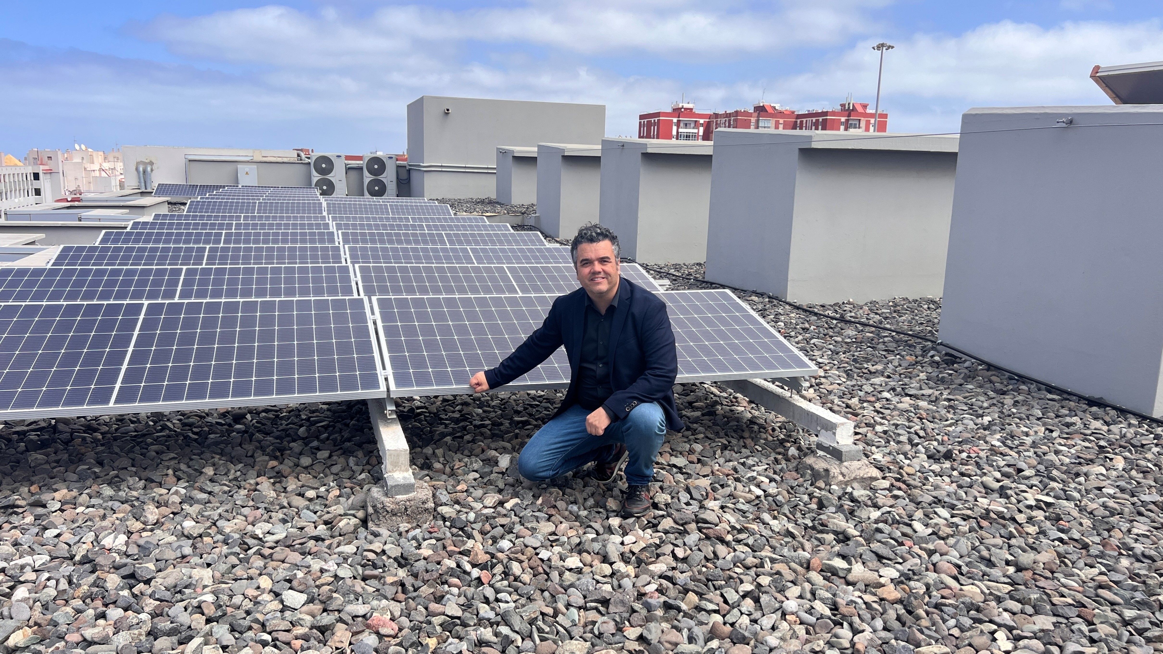 Nueva Canarias pondrá en marcha el programa “La Revolución de las Azoteas de Arrecife” con instalaciones fotovoltaicas
