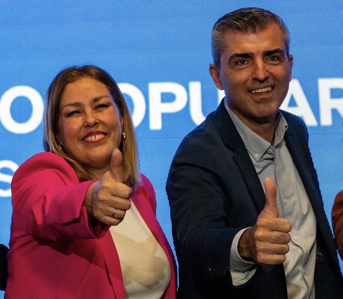 Astrid Pérez junto al presidente del Partido Popular de Canarias, Manuel Domínguez en una imagen del archivo