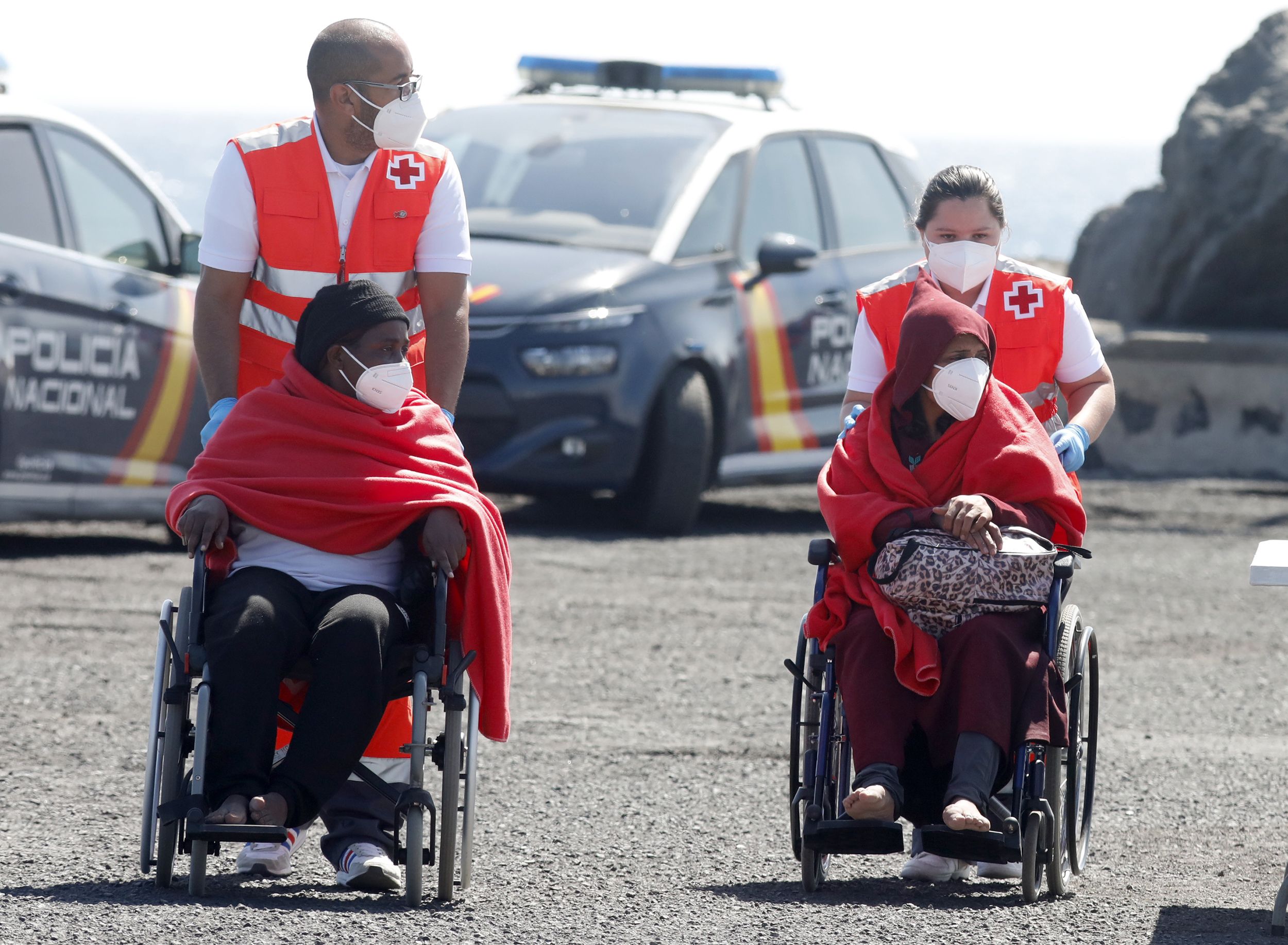 Cruz Roja atiende a las 49 personas llegadas este miércoles a Lanzarote |Foto: Jose Luis Carrasco (archivo)