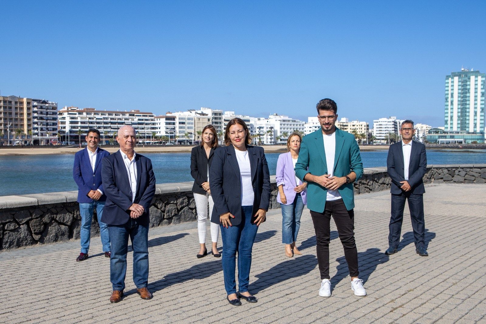 Astrid Pérez (c) preside la lista del Partido Popular para el Parlamento de Canarias por Lanzarote y La Graciosa