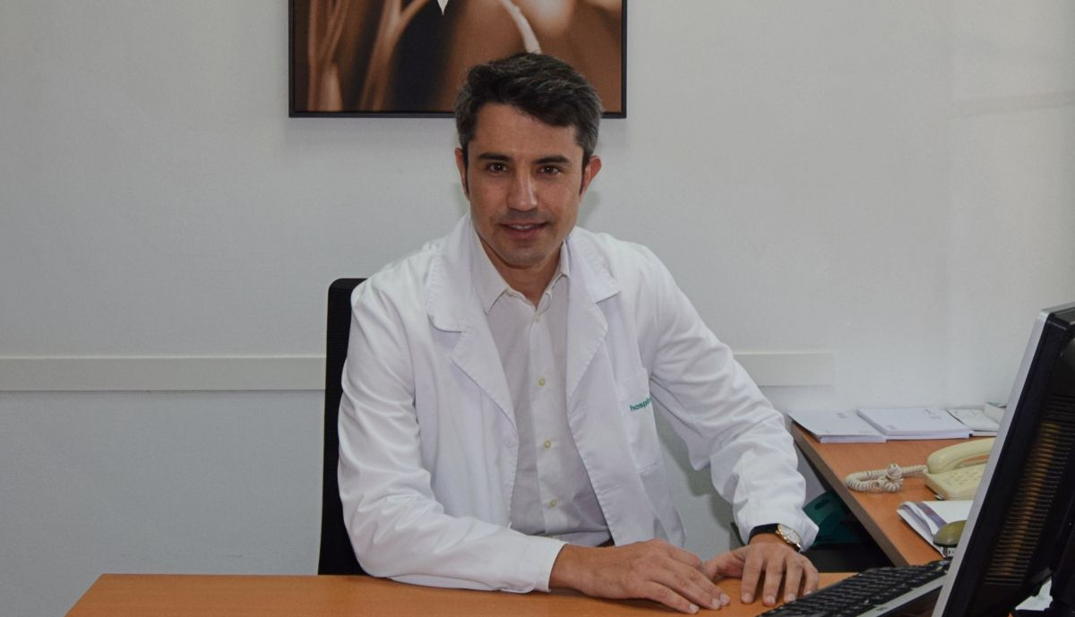 El doctor Adolfo Espino, analiza el aumento de la miopía en los jóvenes