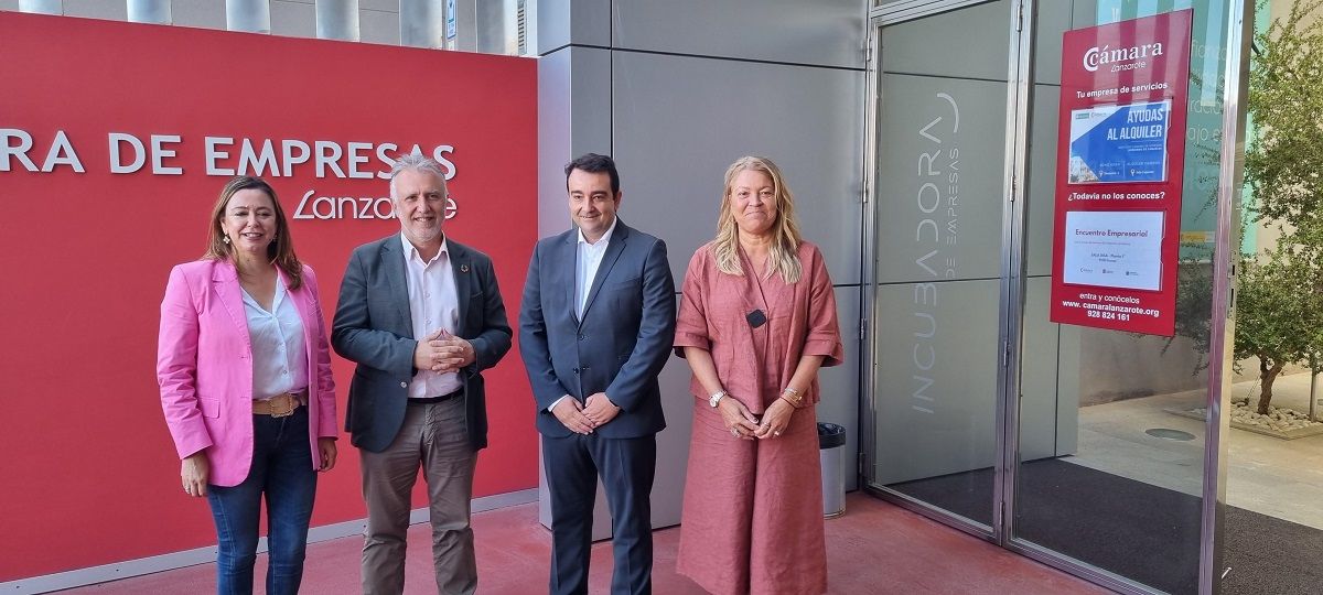 El presidente de Canarias se reúne con los empresarios en la Cámara de Comercio de Lanzarote 