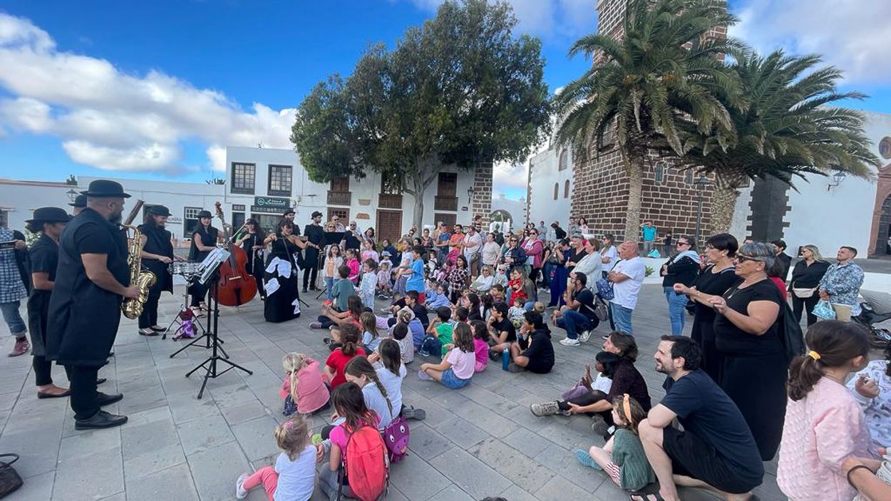 Asistentes a la semana del libro de Teguise (Ayuntamiento de Teguise)