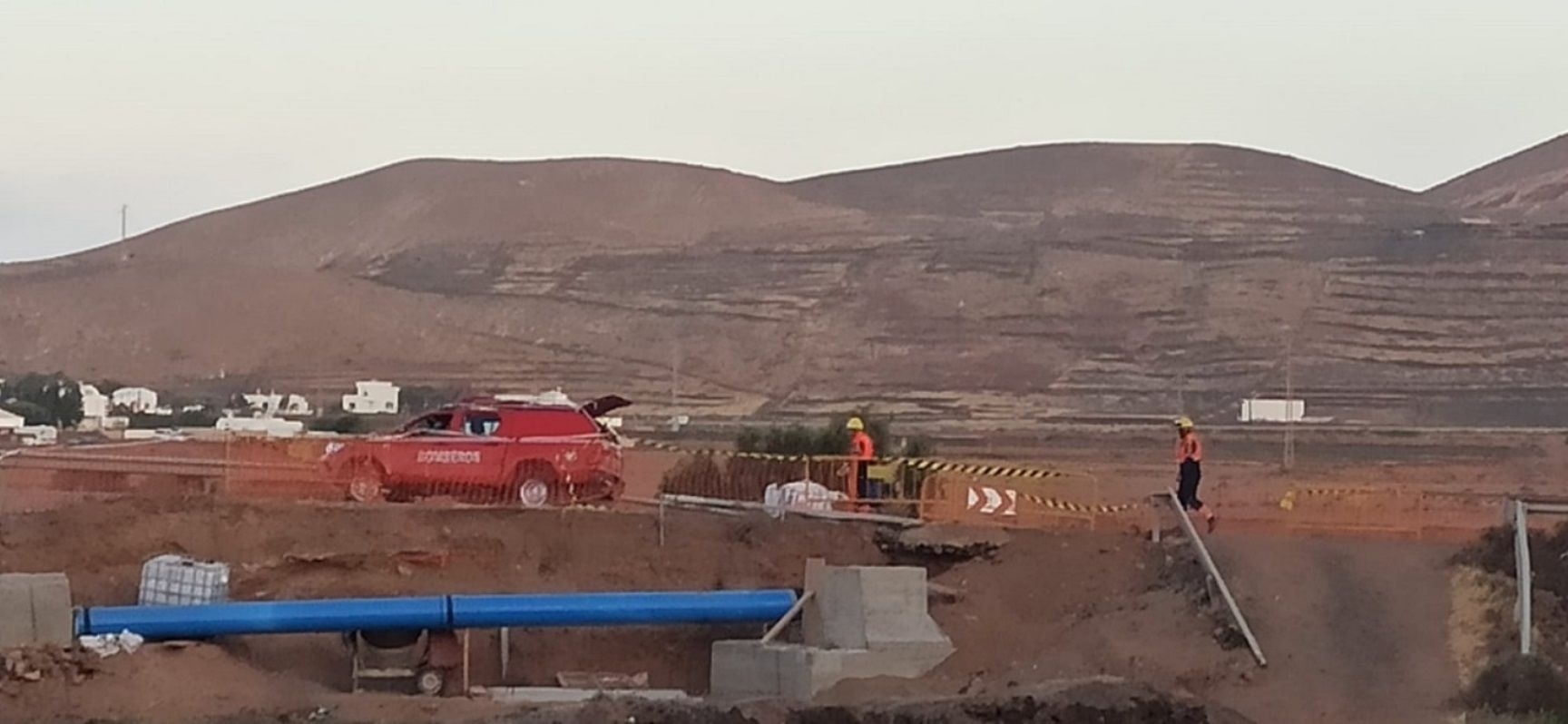Los bomberos localizan a la mujer perdida en el barranco de Tenegüime en Teguise