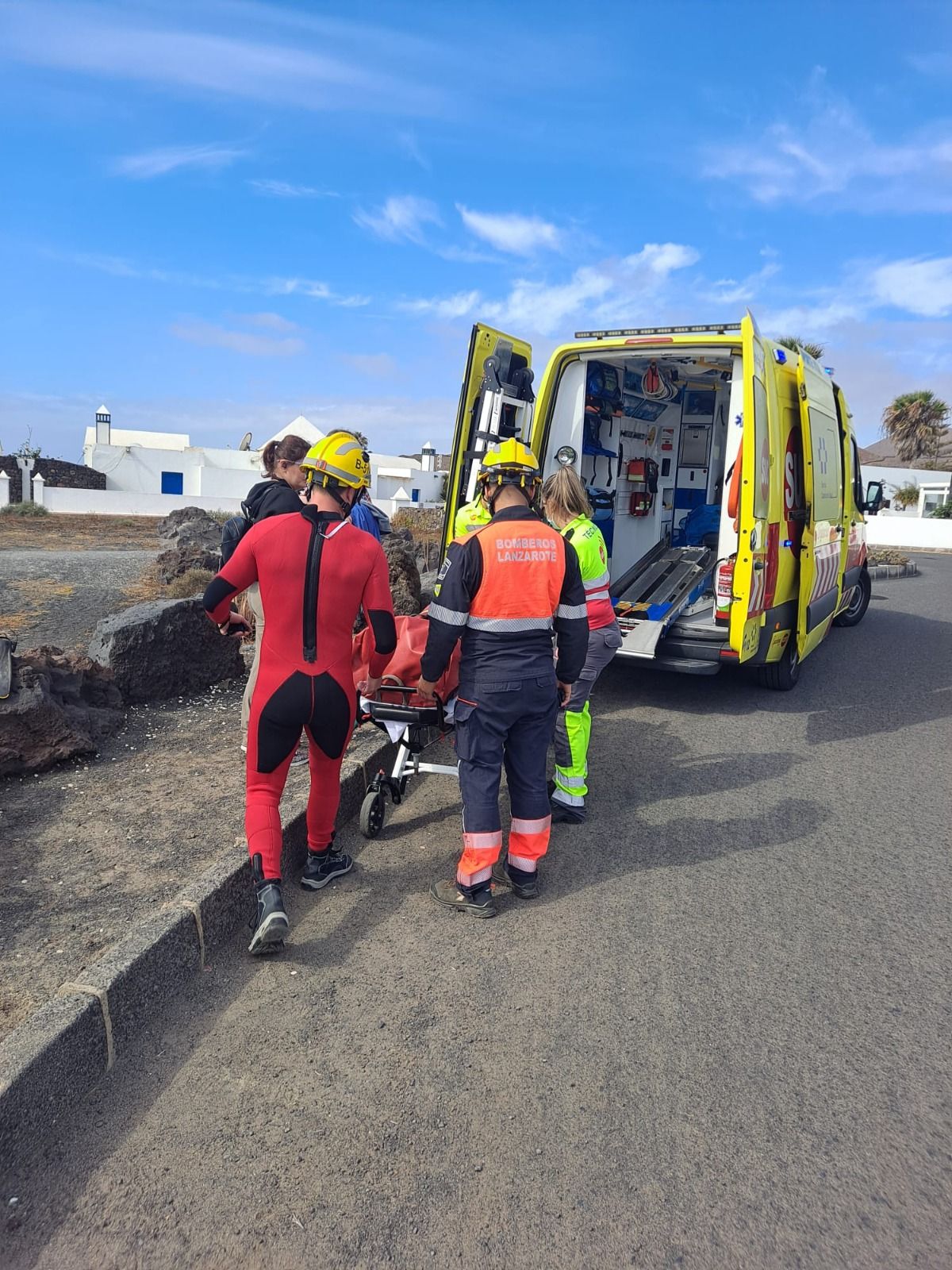 Rescatada con una posible fractura de tobillo en las rocas del Charco del Palo