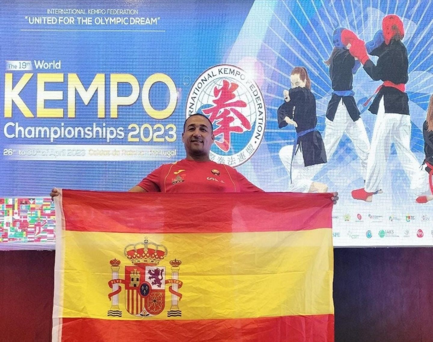 Wellington Castro se proclama campeón del mundo de Kenpo con España en el Mundial de Portugal