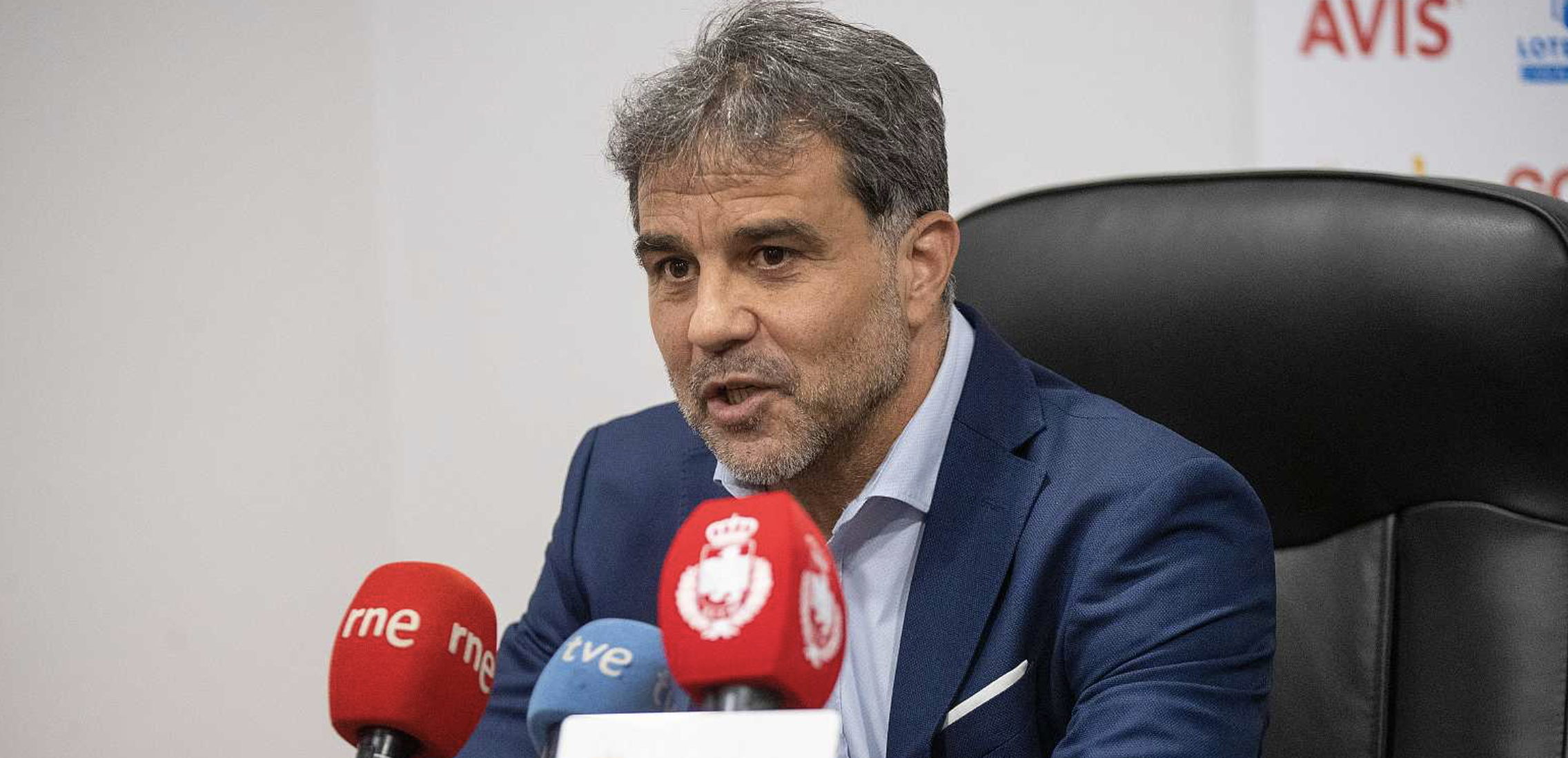 El lanzaroteño Ambros Martín durante su presentación ante los medios de comunicación. Foto: RTVE.