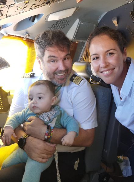 El piloto Sergio Pila junto a su familia (Cedida)