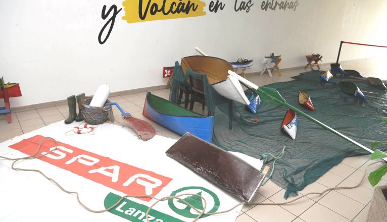 Exposición de jolateros en Spar Lanzarote