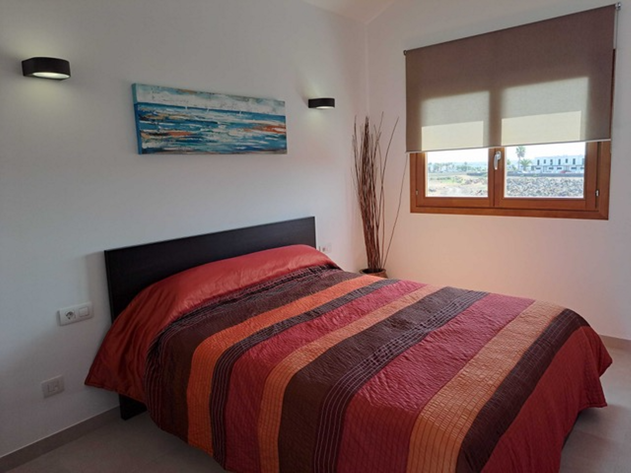 Dormitorio de uno de los dúplex en Residencial Los Ajaches en Playa Blanca Dormitorio de uno de los dúplex en Residencial Los Ajaches en Playa Blanca