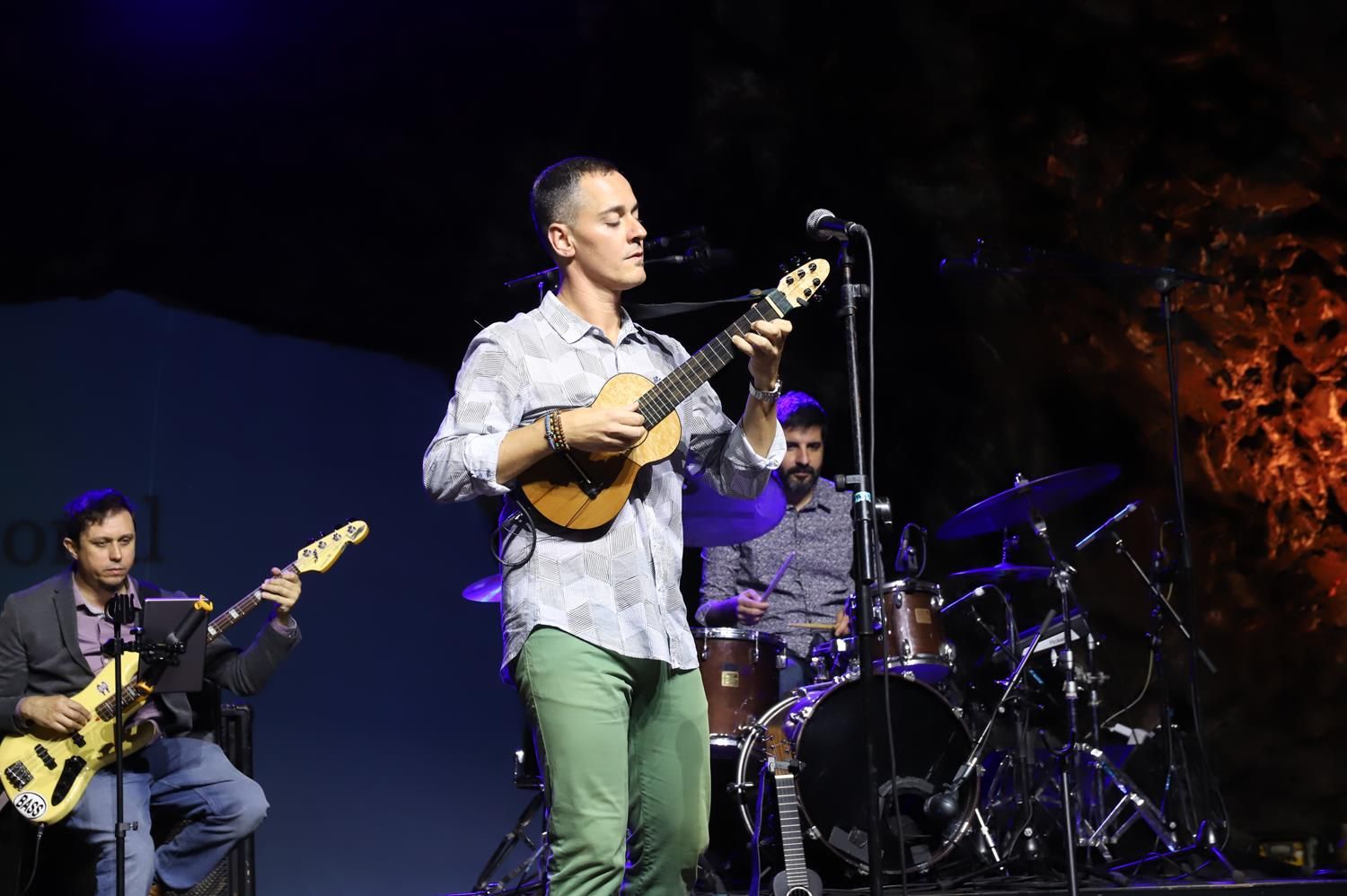 El artista Germán López durante el espectáculo por el Día de Canarias.