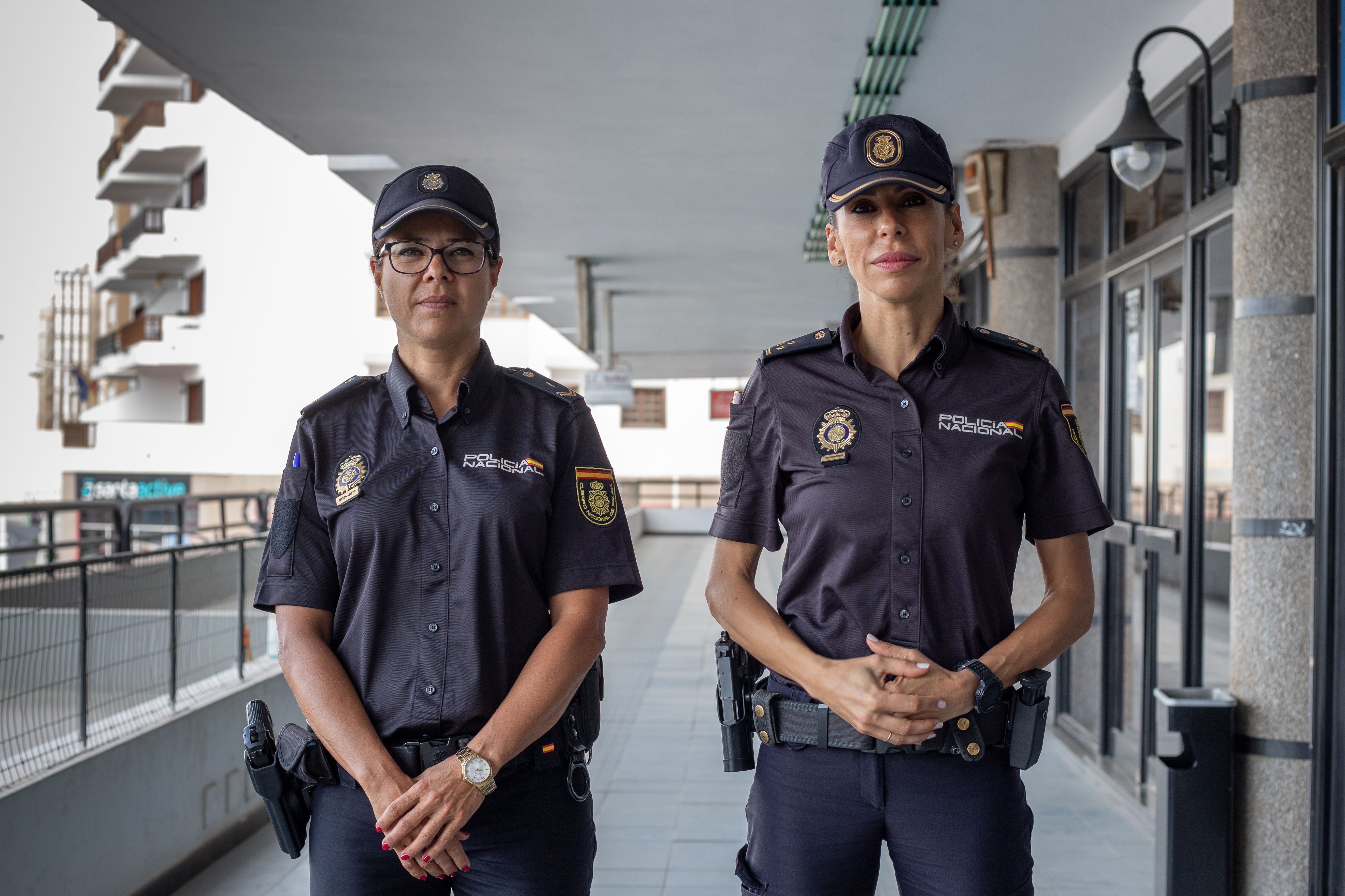 Las agente de la Policía Nacional Sandra Sánchez y la inspectora María Mayordomo. Foto: Andrea Domínguez.