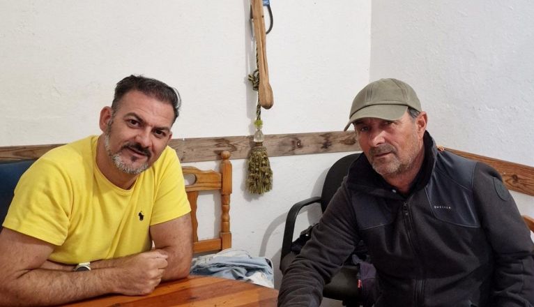 Carlos Chavaud conversa con Facundo Martín Carlos Chavaud conversa con Facundo Martín