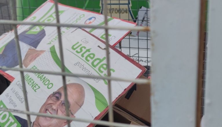Carteles tirados de Nueva Canarias Carteles tirados de Nueva Canarias
