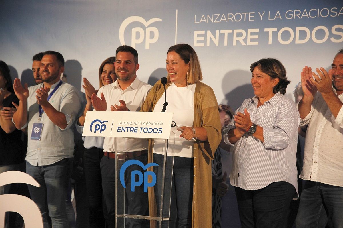 Astrid Pérez en la rueda de prensa en la Sede del PP de Arrecife