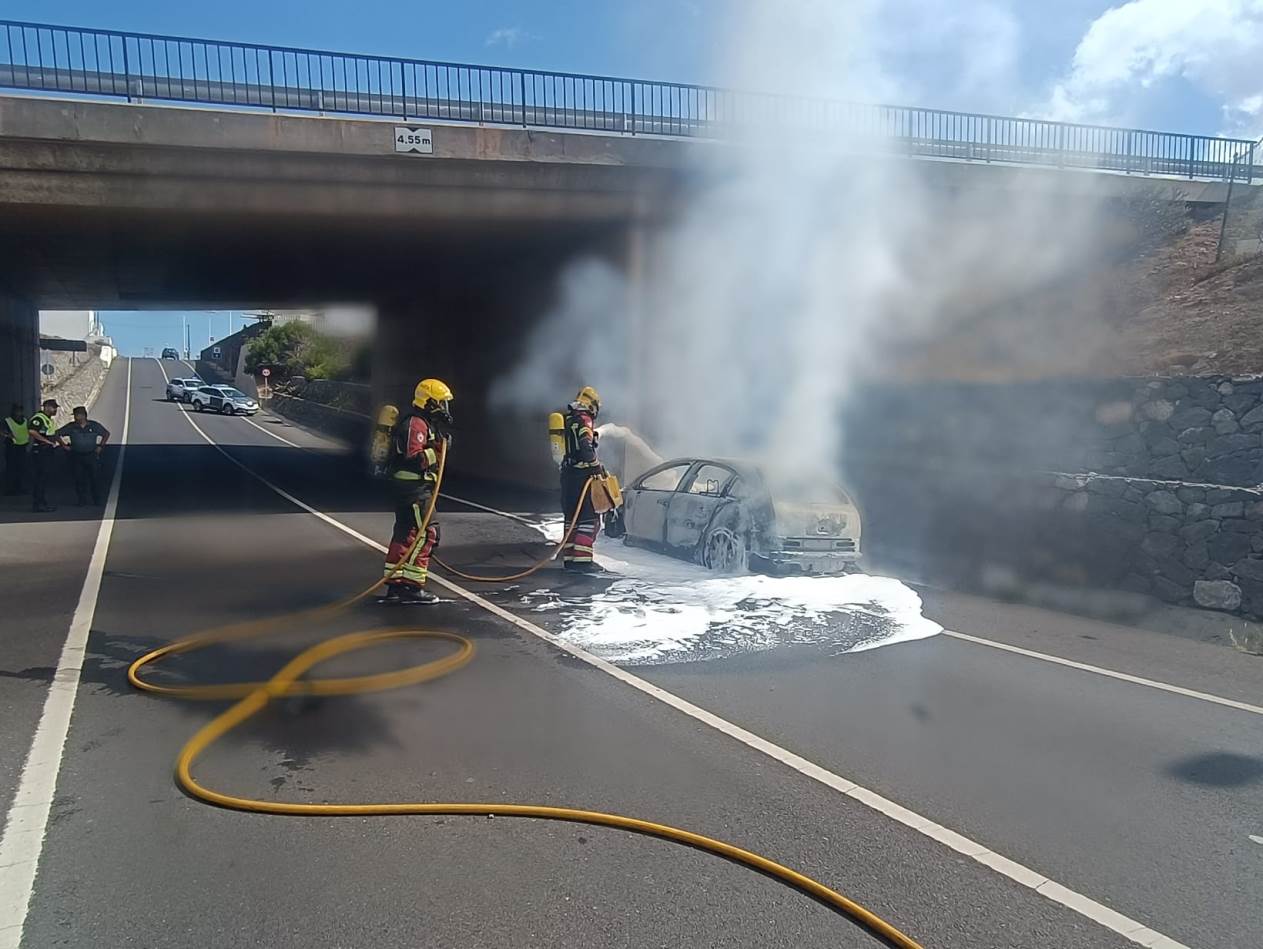 Incendio de un vehículo