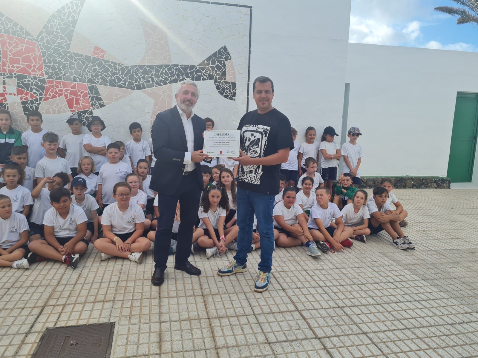 Iniciativa escolar de reforestación de la zona de la Casa Mayor Guerra de San Bartolomé 