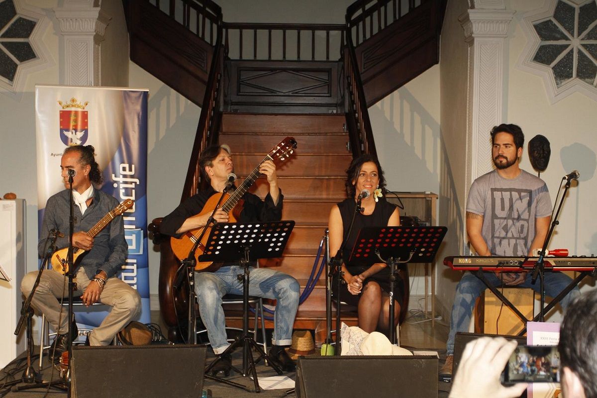 Estefanía Curbelo Rodríguez  en su concierto en la Casa de la Cultura Agustín de la Hoz