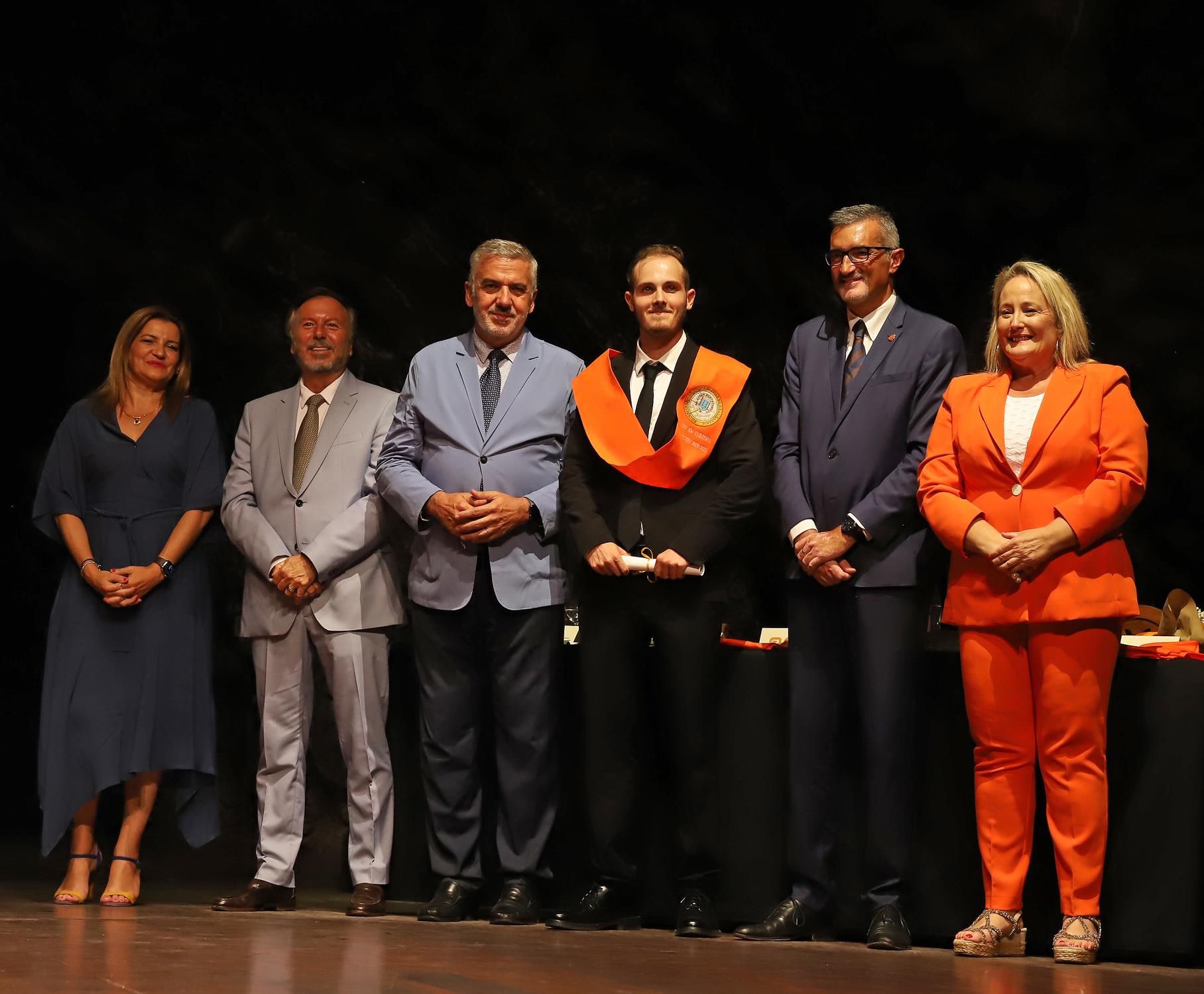 Grado de Turismo 2023 (130)