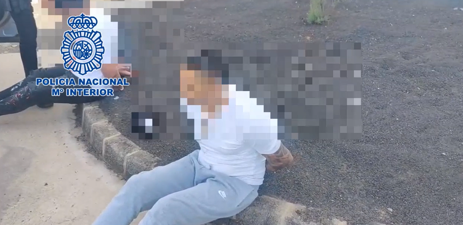 Detenidos por intentar introducir droga en un coche en Arrecife