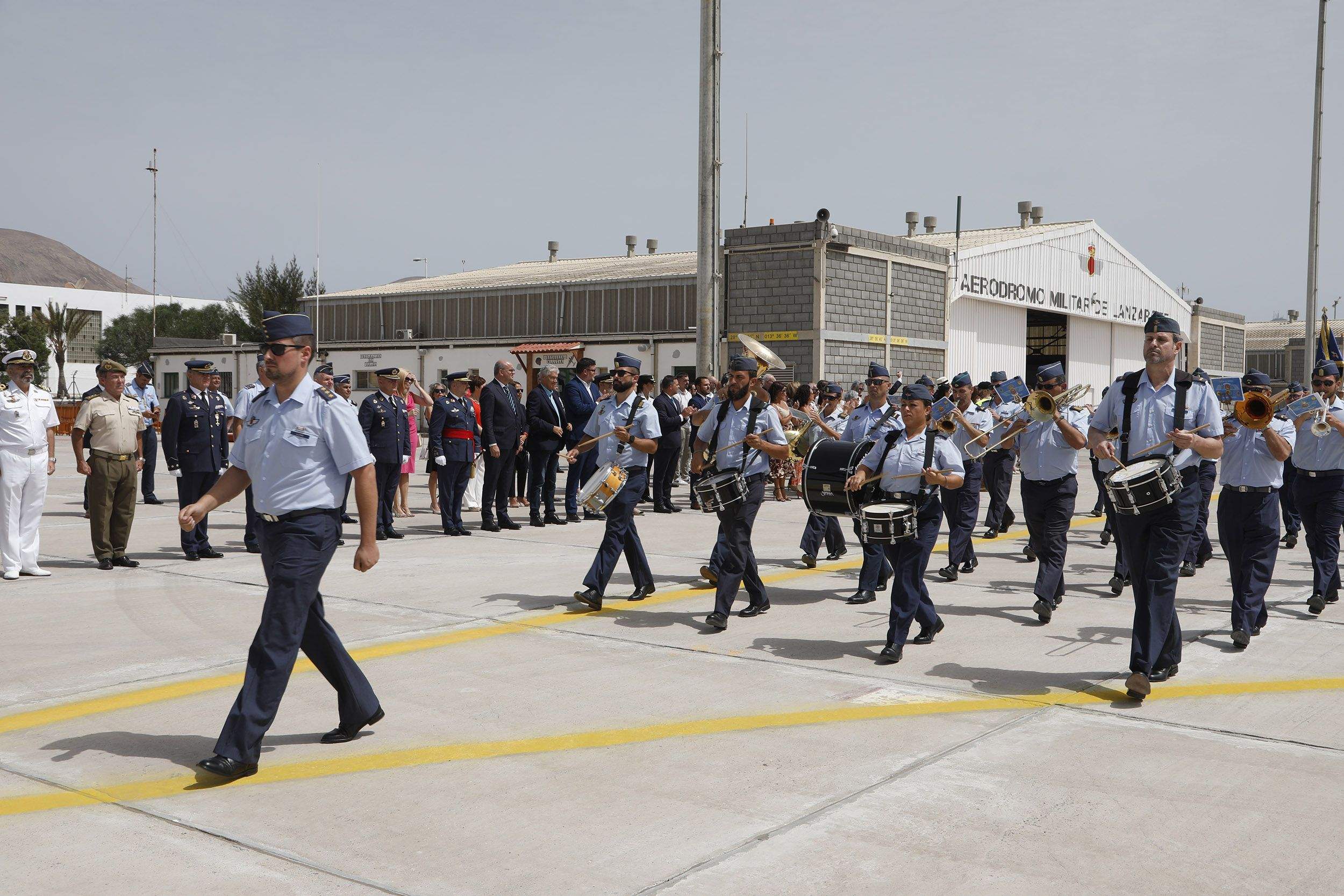 Toma de posesión del nuevo coronel del aeródromo (Foto: José Luis Carrasco) Toma de posesión del nuevo coronel del aeródromo (Foto: José Luis Carrasco)