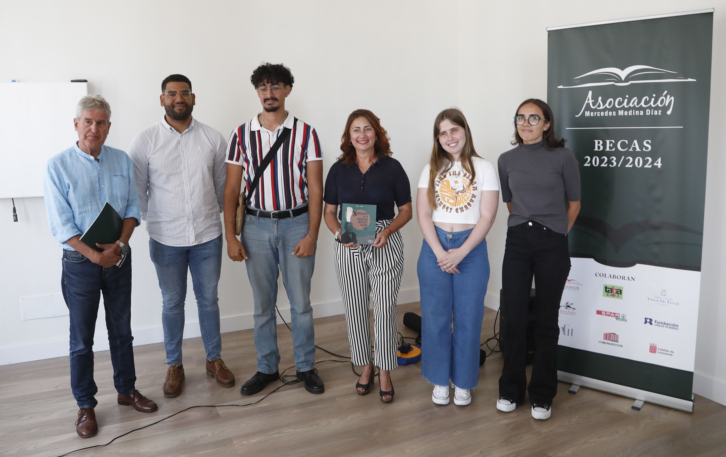Convocatoria de becas Asociación Mercedes Medina