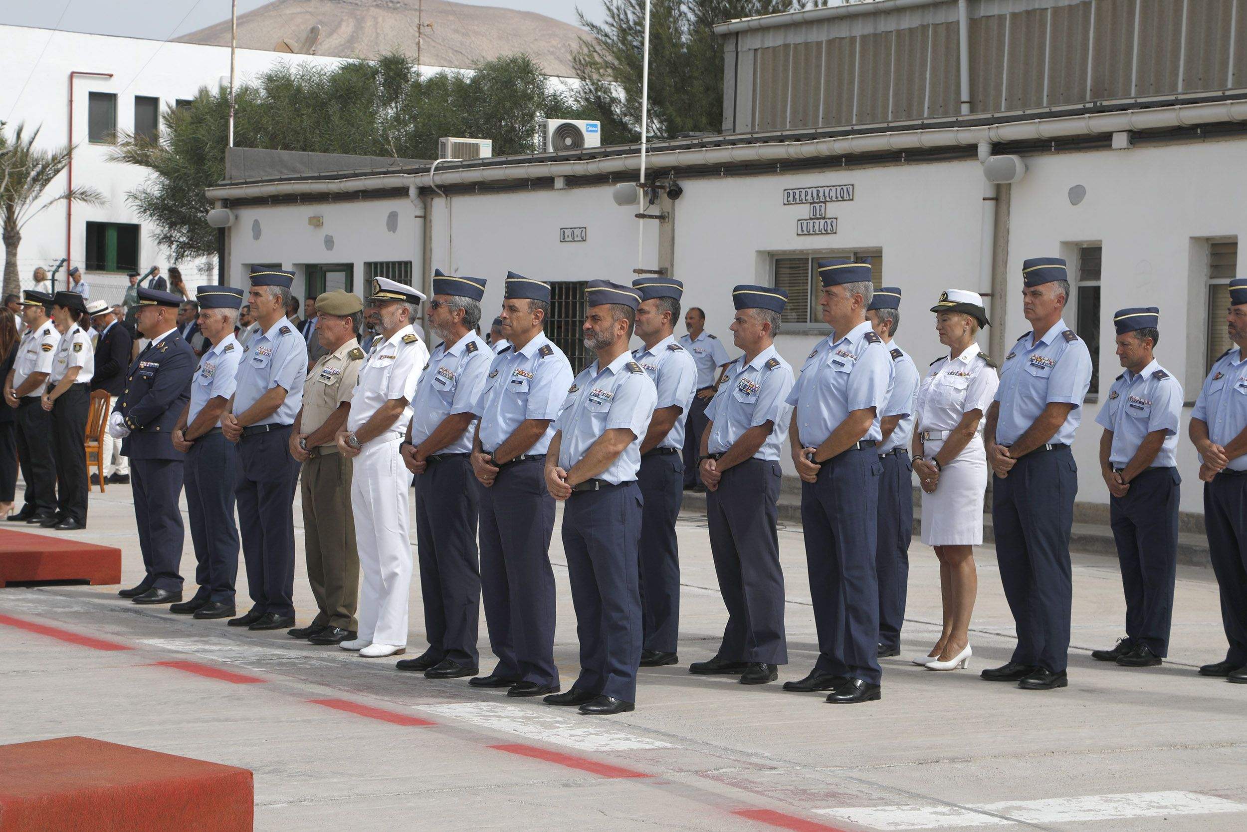 Toma de posesión del nuevo coronel del aeródromo (Foto: José Luis Carrasco) Toma de posesión del nuevo coronel del aeródromo (Foto: José Luis Carrasco)