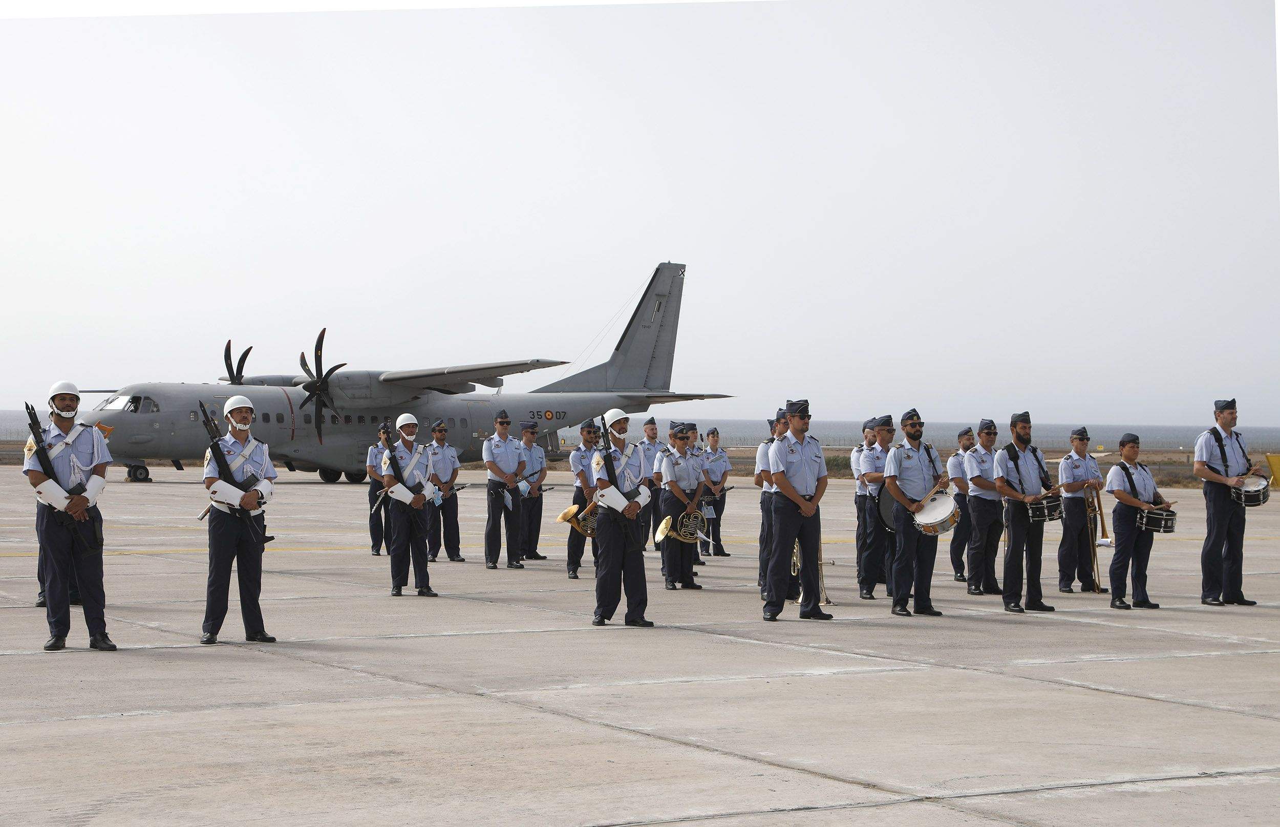 Toma de posesión del nuevo coronel del aeródromo (Foto: José Luis Carrasco) Toma de posesión del nuevo coronel del aeródromo (Foto: José Luis Carrasco)