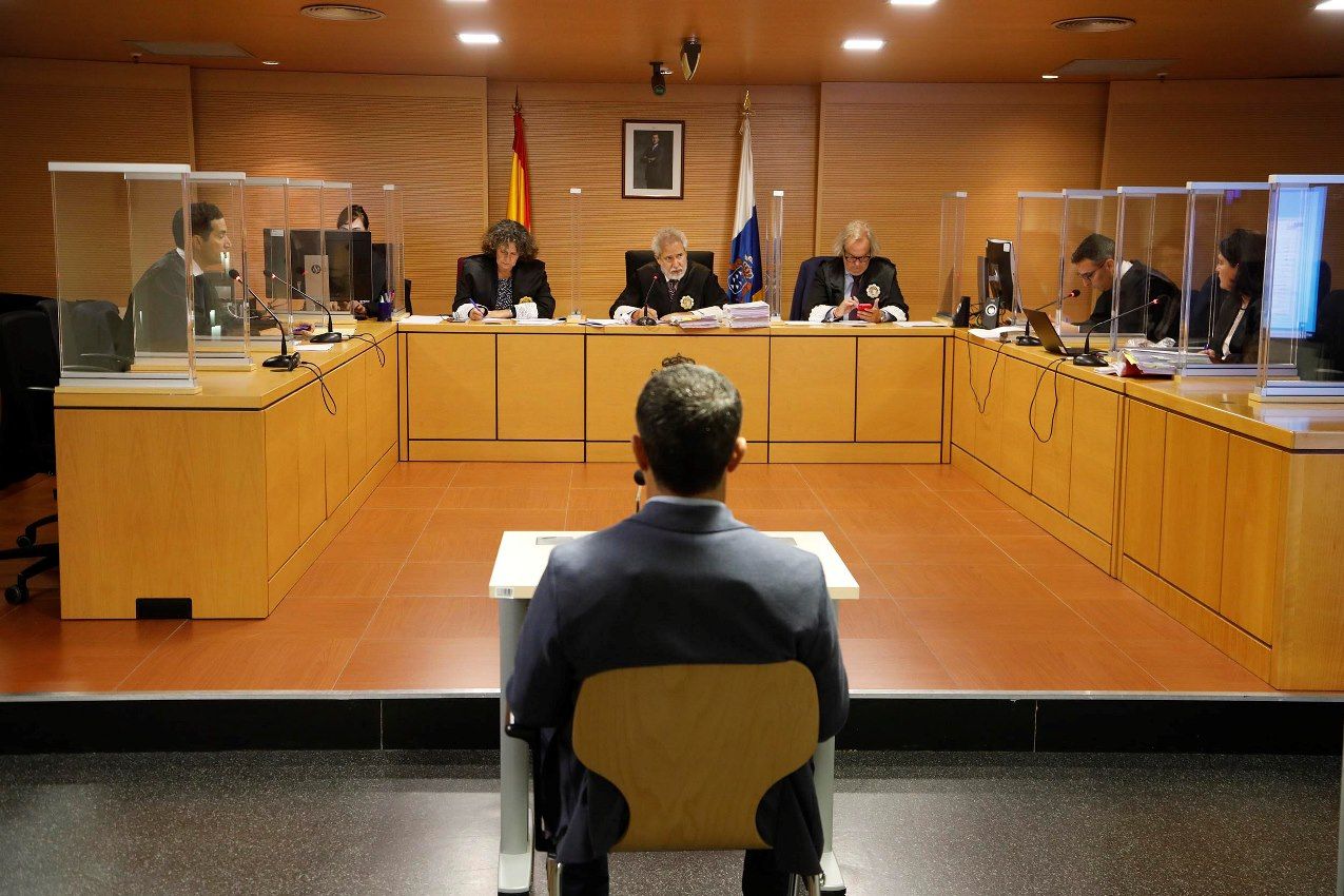 Momento del juicio oral sobre abuso sexual en Costa Teguise (Foto: José Luis Carrasco)