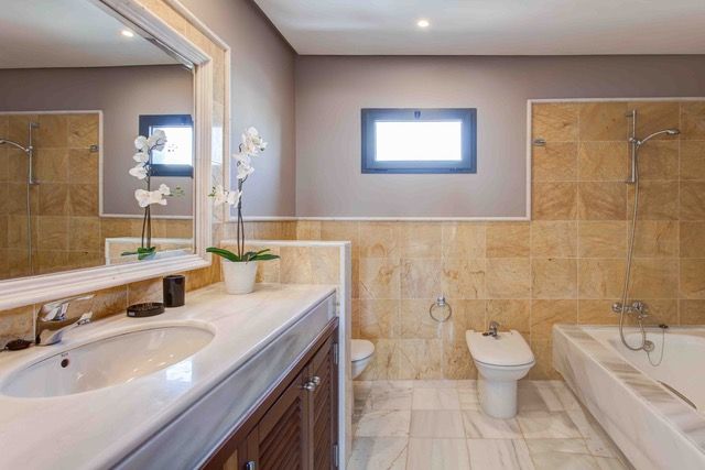 Baño en planta baja Baño en planta baja