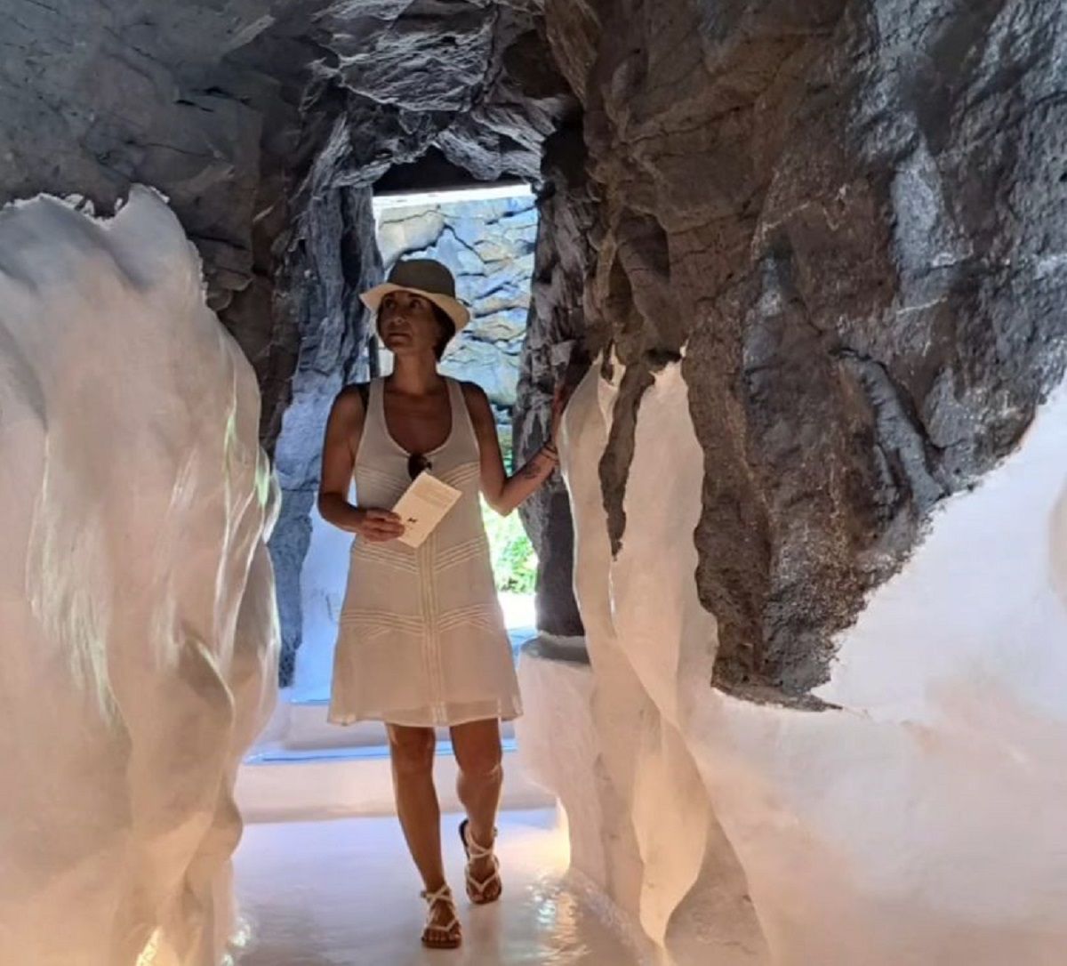 Adela González durante su visita por Lanzarote