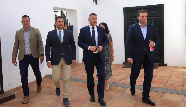 VISITA CABILDO LANZAROTE A YAIZA 1