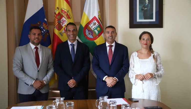 VISITA CABILDO LANZAROTE A HARÍA 2