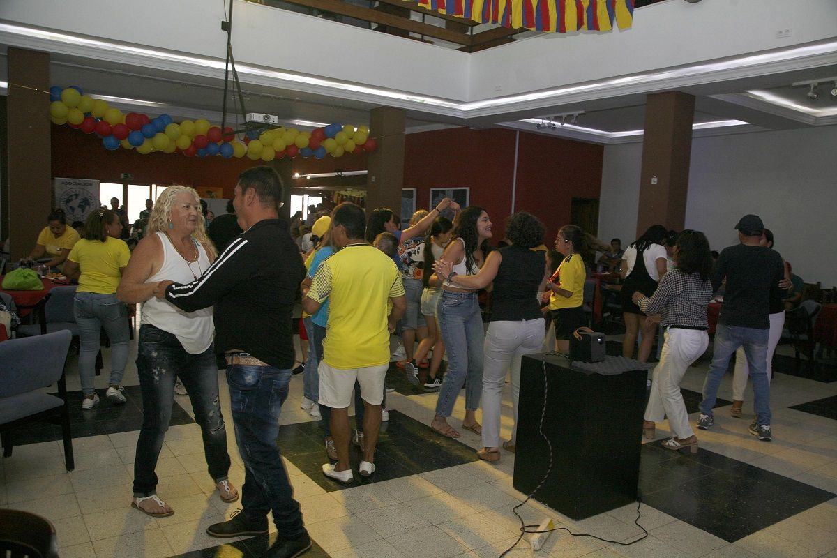Celebración del Día Nacional de Colombia en la Sociedad Democracia de Lanzarote (Foto: José Luis Carrasco)