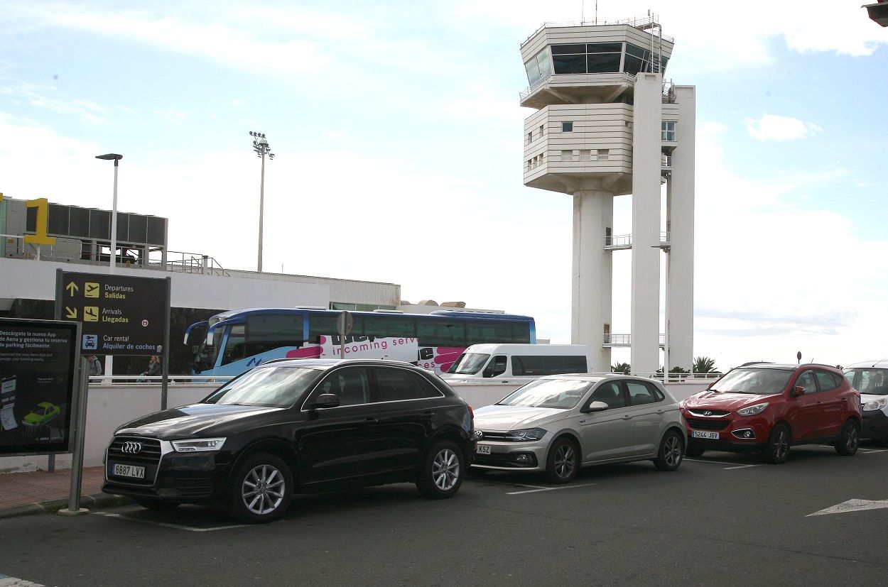 Torre de Control del aeropuerto de Lanzarote gestionada por SAERCO. Foto: José Luis Carrasco.