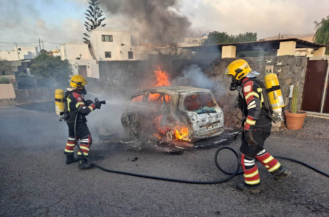 Incendio de un vehículo en Teseguite