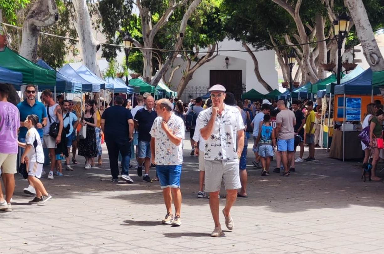 Pedro Sánchez en el Mercado tradicional de Haría (Fotos: La  Voz)