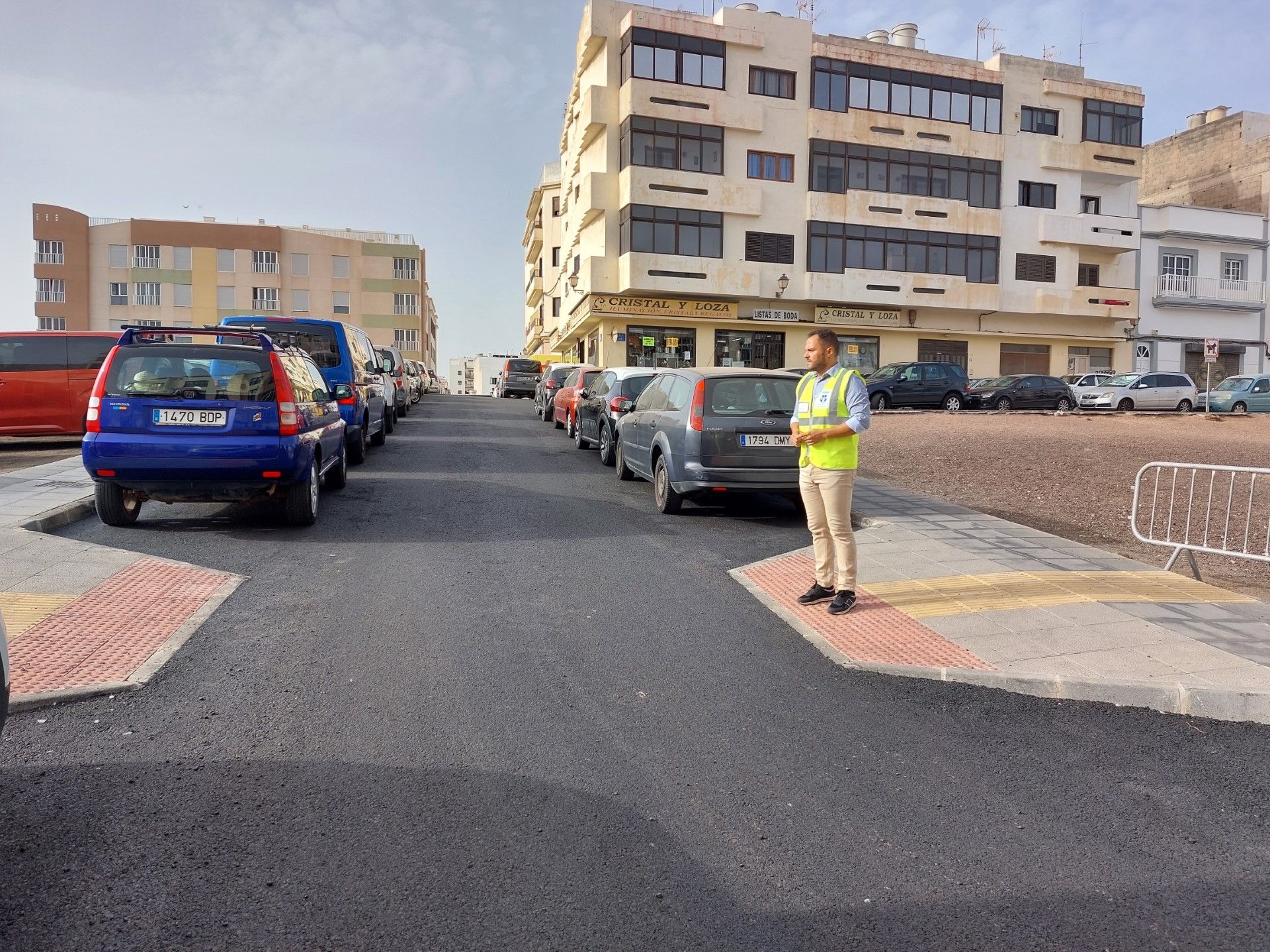 El alcalde de Arrecife supervisa la nueva eliminación de barreras en las aceras ejecutadas de manera paralela 