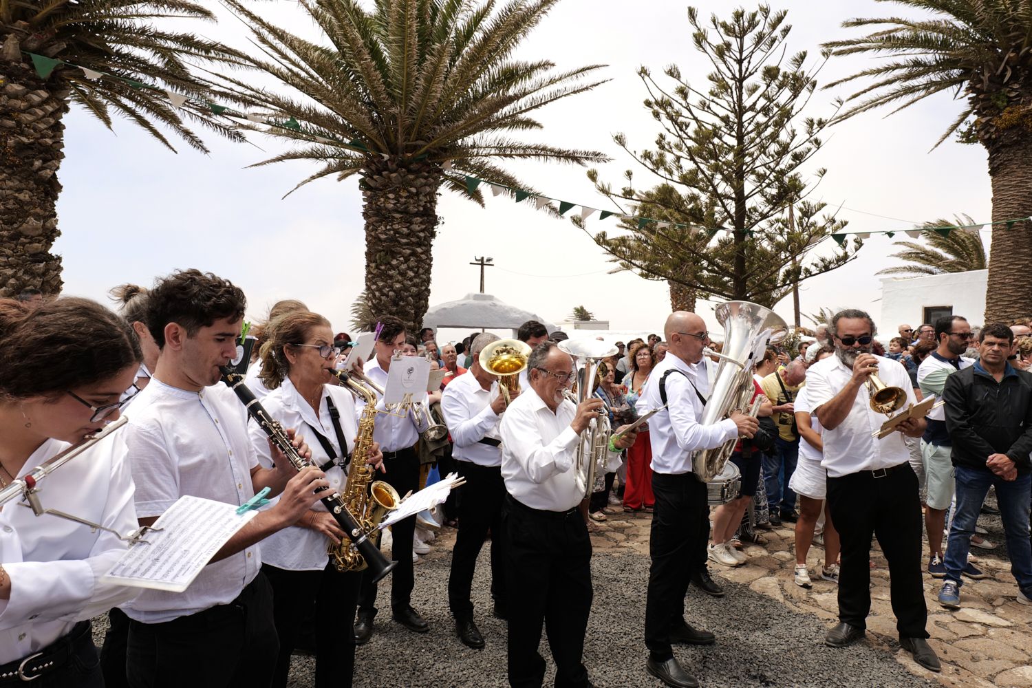 Músicos de Teguise en la procesión Virgen Las Nieves. Foto: Ayuntamiento de Teguise.