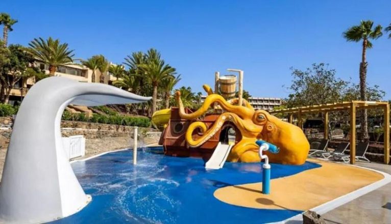 Piscina infantil en el hotel Barceló Lanzarote Active Resort. BARCELÓ LANZAROTE ACTIVE RESORT Piscina infantil en el hotel Barceló Lanzarote Active Resort. BARCELÓ LANZAROTE ACTIVE RESORT