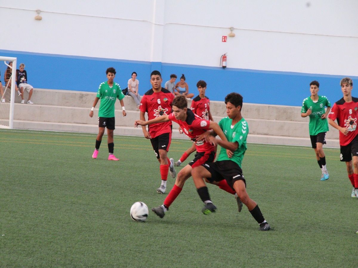 UD Lanzarote y Unión Sur Yaiza en el Torneo Juvenil Cabildo de Lanzarote